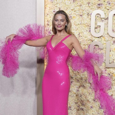 Margot Robbie Melahirkan Bayi Laki-laki