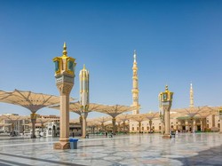 Kisah Umar RA dan Paman Rasulullah SAW saat Ingin Memperluas Masjid Nabawi