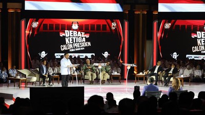 Capres nomor urut 2, Prabowo Subianto menyebut bahwa semua anggaran pertahanan dibahas dan diawasi serta disetujui semua partai di Komisi I DPR.