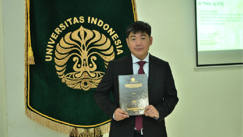 Salah satu tim Dokter Gatam Institute Eka Hospital resmi meraih gelar Doktor dan berhasil menemukan Scoliocorrector Fatma-UI,