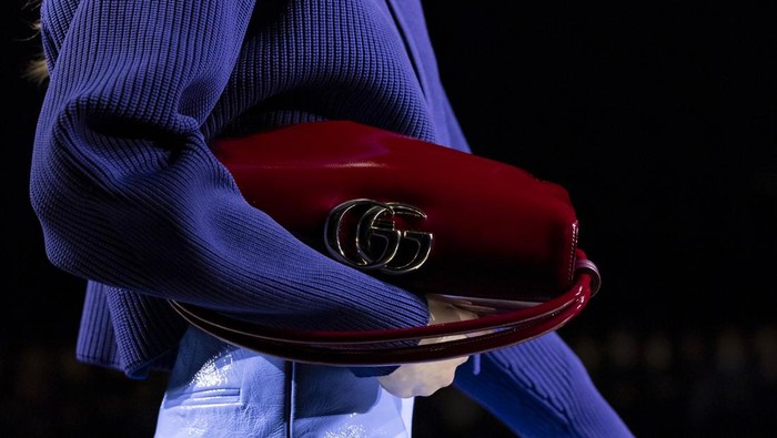 Tas merah Gucci Tas merah Gucci