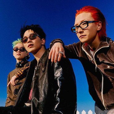 Segera Konser di Indonesia, Inilah 5 Lagu Wave to Earth yang Bikin Baper