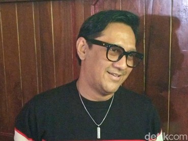 img-title Andre Taulany Akhirnya Mau Ikutan Aturan Main Ndhank soal Polemik 'Mungkinkah'?