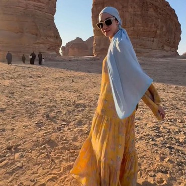 BCL Tak Kepikiran Suami Saat Adegan Mesra bareng Reza Rahadian, Alasannya...