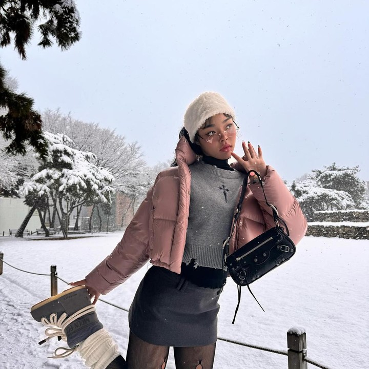 <p>Jenny Park viral karena berhasil menjadi model di usia muda. Gadis berzodiak libra ini mengawali karier tersebut sejak usia 14 tahun, lho. (Foto: Instagram @__jennypark__)</p>