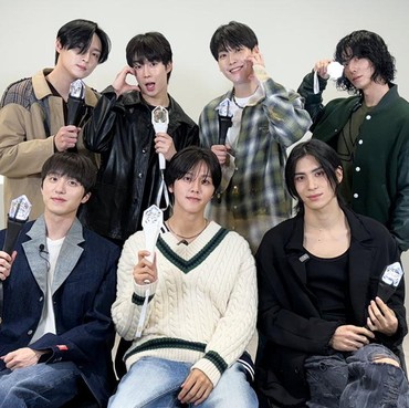 Lirik Lagu BIBORA - SF9