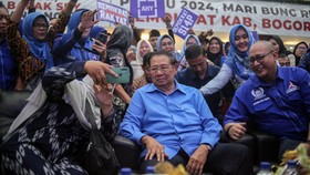 SBY Video Call Pengamen Caleg Wonogiri: Ternyata Orang Pacitan Ya