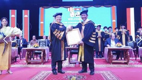 Wiranto Raih Gelar Doktor Honoris Causa dari Universitas Cambodia