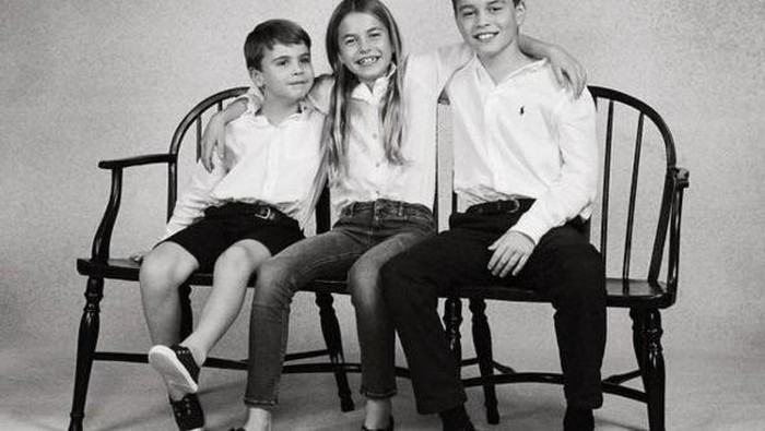 Dari kiri ke kanan: Pangeran Louis, Putri Charlotte, dan Pangeran George/Foto: Instagram.com/princeandprincessofwales