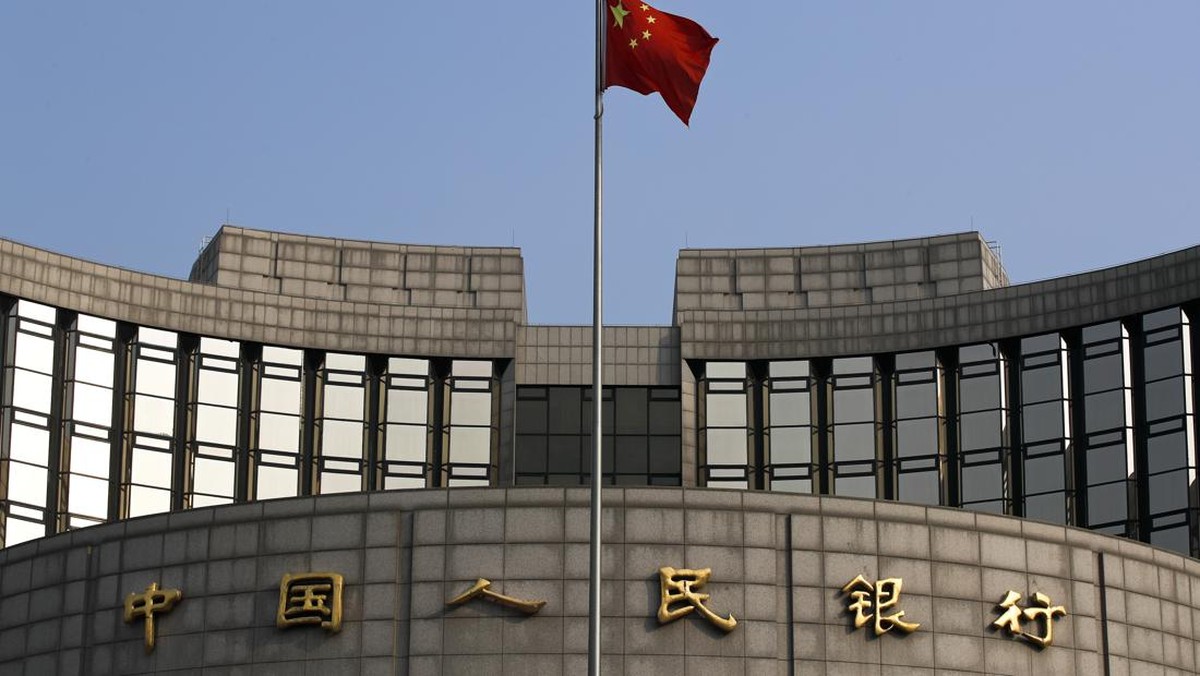 China Tutup Ratusan Bank, Ada Apa?