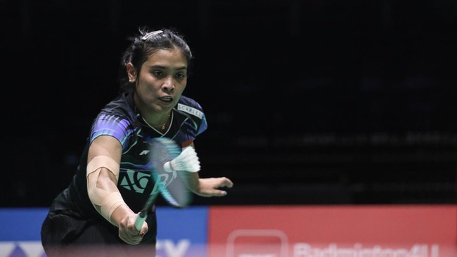 Gregoria Mariska akan menghadapi Chen Yufei pada perempat final Malaysia Open, Jumat (12/1). Berikut fakta menarik jelang laga tersebut.