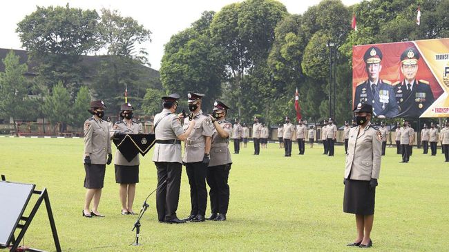 Berikut ini adalah informasi lengkap mengenai jadwal, cara daftar, dan syarat penerimaan Polri 2024 yang bisa dijadikan panduan bagi pelamar.