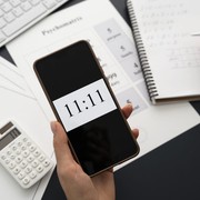 Tak Sengaja Sering Lihat Angka 1111? Menurut Numerologi, Itu Pertanda Bagus