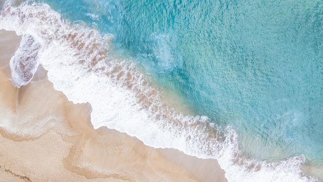Sederet aturan ketat diberlakukan di Marbella, sebuah kota di Spanyol, dengan pemandangan pantai yang indah. Aturan itu demi menjaga lingkungan pantai.