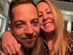 Ditemukan Gantung Diri, Misteri Kematian Istri James Morrison Belum Terungkap
