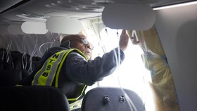 FAA Resmi Selidiki Boeing 737 Imbas Insiden Jendela Pecah di Udara