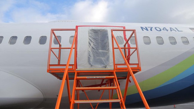 FOTO: Jendela Pesawat Alaska Airlines yang Terlepas di Udara Ditemukan