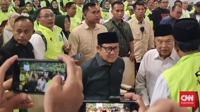 Cawapres nomor urut 1 Cak Imin meminta para pasangan calon presiden-wakil presiden tak mengadu emosi dalam gelaran Pilpres 2024.