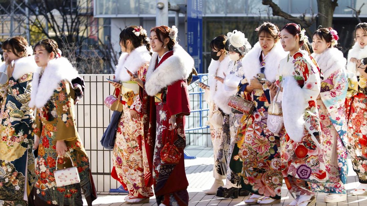 FOTO: Muda-Mudi Jepang di Perayaan Hari Kedewasaan