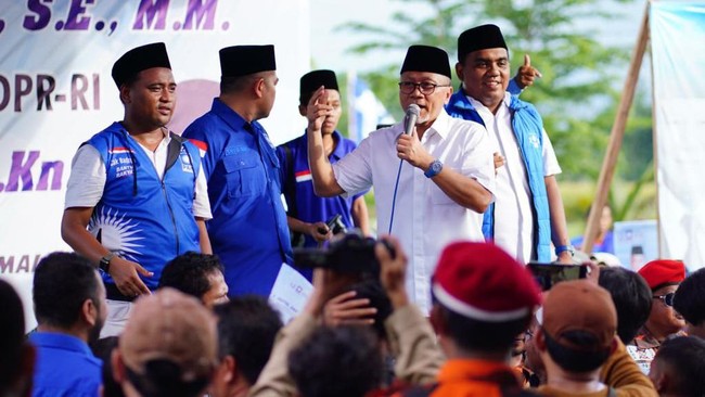 Dedi Kurnia Syah menilai, tak tergesernya posisi PAN dari posisi papan tengah kontestasi parpol peserta Pemilu 2024 karena keberhasilan kepemimpinan Zulhas.