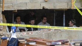 Pengikut Sekte Yahudi Hasidic Bikin Ribut Gali Terowongan di New York