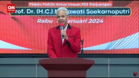 VIDEO: Ganjar Sampaikan Hasil Kampanye ke Mega Saat Hadiri HUT PDIP