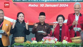 VIDEO: Salam Metal Tiga Jari Wapres Ma'ruf saat Hadir di HUT PDIP