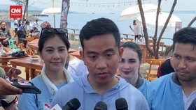 VIDEO: Ucapkan Selamat HUT PDIP, Gibran: Semakin Solid Ya...