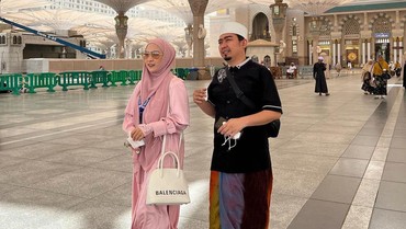 img-title Wajah April Jasmine Disorot Saat Ustaz Solmed Bahas Kekayaan, Disebut Ketakutan