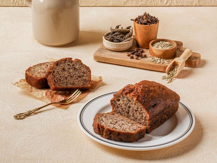 Vegan Ginger Banana Cake