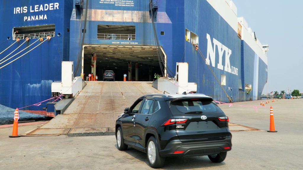 Total Ekspor Toyota 2025 Nyaris Tembus 300 Ribu Unit, Cetak Rekor Baru