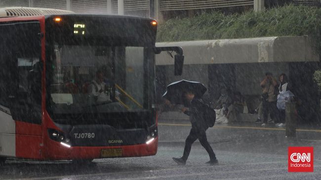 Selamat Datang 'November Rain', Sambut Hujan Setelah 'Terpanggang'