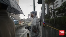 Mitos atau Fakta, Air Hujan Bikin Sakit?