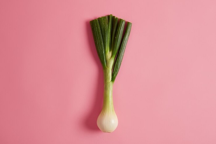 5 Cara Menyimpan Daun Bawang yang Benar, Tidak Cepat Layu!