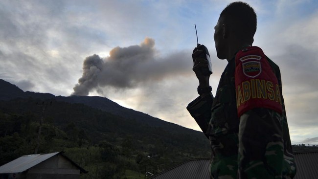 Gunung Awu di Sangihe, Sulawesi Utara, Alami Peningkatan Status Kewaspadaan Menjadi Siaga