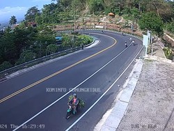 Lalin Jalan Wonosari Sore Ini Landai, Hati-hati Longsor Kala Hujan!