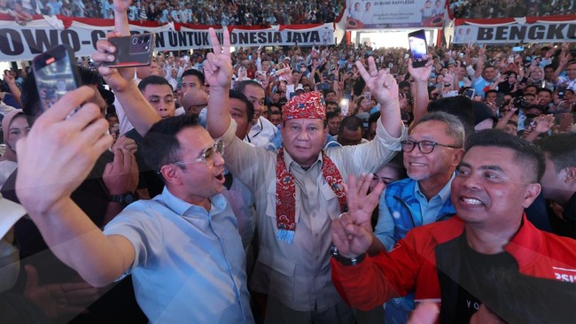 Capres nomor urut dua, Prabowo Subianto diteriaki presiden saat berkampanye di lampung bersama Ketua Umum Partai Amanat Nasional (PAN) Zulkifli Hasan.