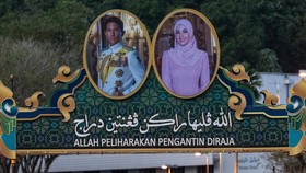 Pangeran Brunei Abdul Mateen Menikahi Rakyat Biasa