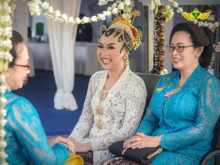 7 Potret Akad Nikah Royal Wedding Yogya BPH Kusumo Kuntonugroho dengan Dokter