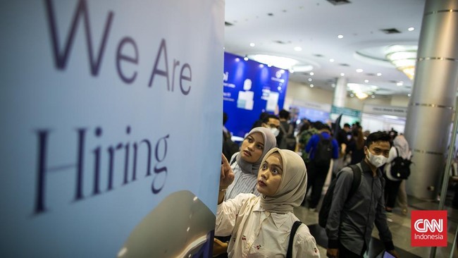 Kemnaker mengungkapkan lowongan kerja bagi 200 ribu orang bisa diakses melalui portal Karirhub. Posisi yang dibutuhkan bisa diisi oleh lulusan SMA.