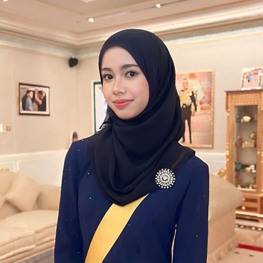 Sosok & Tampang Ameerah Wardatul Adik Prince Mateen yang Jadi Sorotan