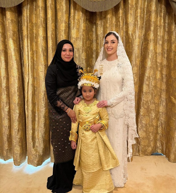 Intip Rekap 8 Prosesi Royal Wedding Brunei Pangeran Mateen And Anisha Rosnah Yuk