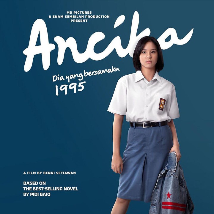 <p>Seperti sang ayah, Zee ikut terjun ke dunia hiburan Tanah Air. Selain bergabung dalam grup JKT48, ia juga masuk ke dunia akting dan jadi pemeran utama di film <em>Ancika 1995</em> dan beradu akting dengan Arbani Yasiz. (Foto: Instagram @ancikamovie.official)<br /><br /></p>