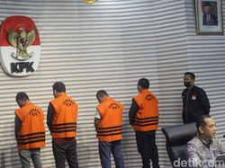 KPK Tetapkan 4 Tersangka OTT Labuhanbatu: Bupati hingga Anggota DPRD
