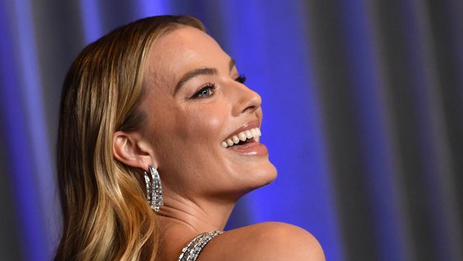 Buah Hati Pertama Dikaruniakan kepada Margot Robbie dan Suami