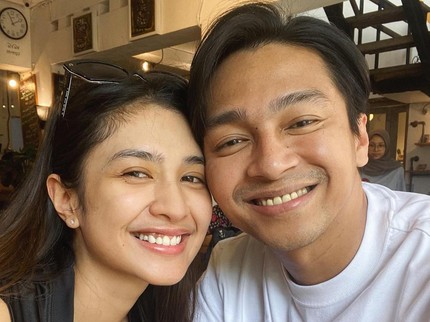 Mikha Tambayong Ungkap Hal Paling Berat Usai Menikah dengan Deva Mahenra