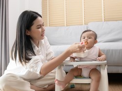 Panduan MPASI yang Tepat dari Kemenkes untuk Cegah Anak Stunting