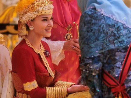 Resmi Menikah, Pangeran Mateen Unggah Foto Sang Istri Anisha Isa Kalebic