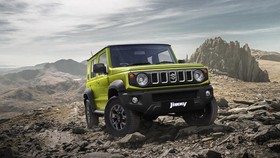 Inden Suzuki Jimny 5 Pintu Dibuka Jelang Peluncuran Bulan Depan