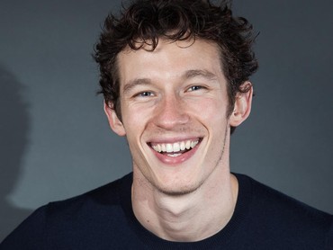 Sosok Callum Turner Pacar yang Resmi Lamar Dua Lipa usai 1 Tahun Pacaran